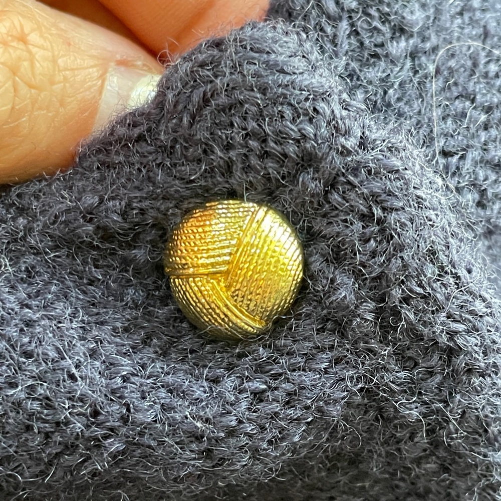 Karen Scott Navy Blue 100% Wool Long Sleeve Cardigan Sweater Large Gold Buttons - Picture 8 of 12
